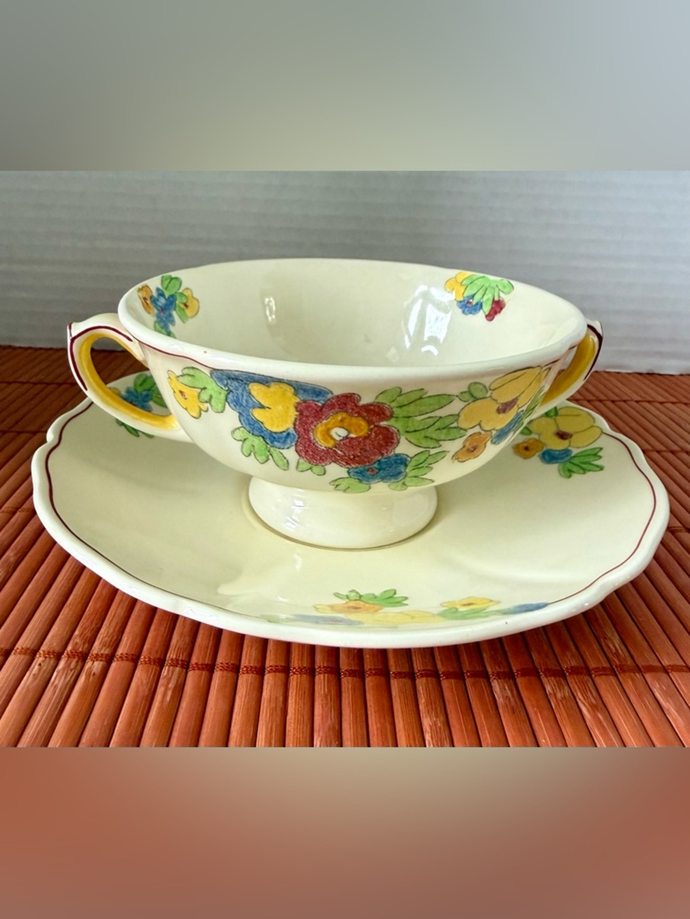 Royal Doulton Minden D5334, 2 handled, footed soup bowl with saucer, 1933-1959.